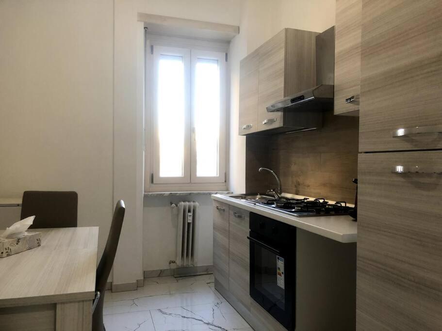 Appartement Casa Martina Pronta Per Te, Con Due Stanze Da Letto! à Turin Extérieur photo