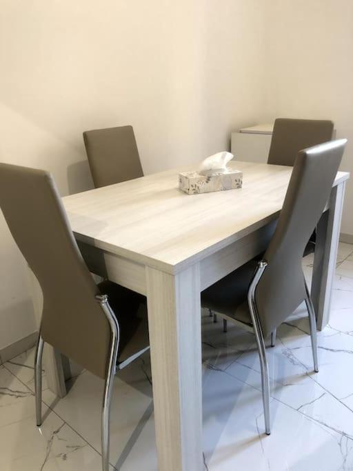Appartement Casa Martina Pronta Per Te, Con Due Stanze Da Letto! à Turin Extérieur photo