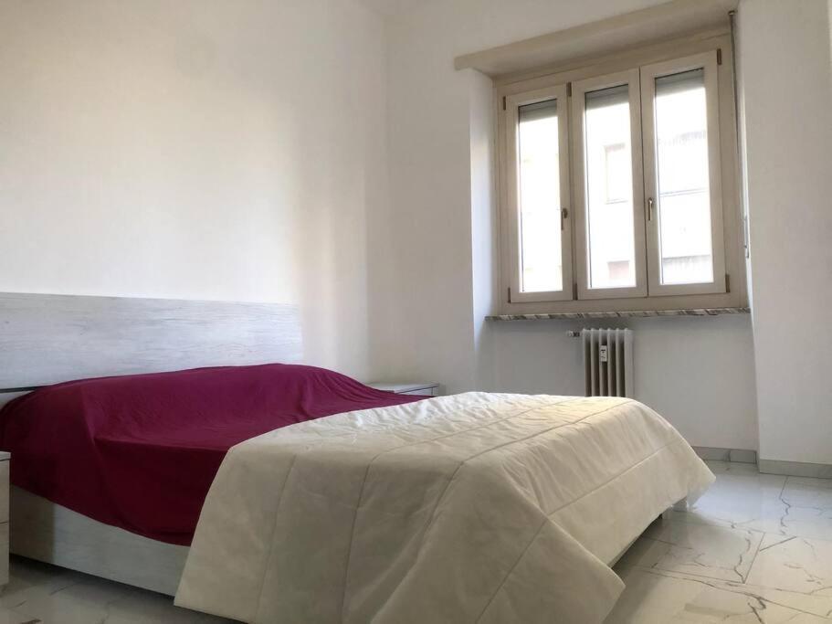 Appartement Casa Martina Pronta Per Te, Con Due Stanze Da Letto! à Turin Extérieur photo