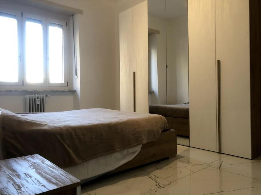 Appartement Casa Martina Pronta Per Te, Con Due Stanze Da Letto! à Turin Extérieur photo